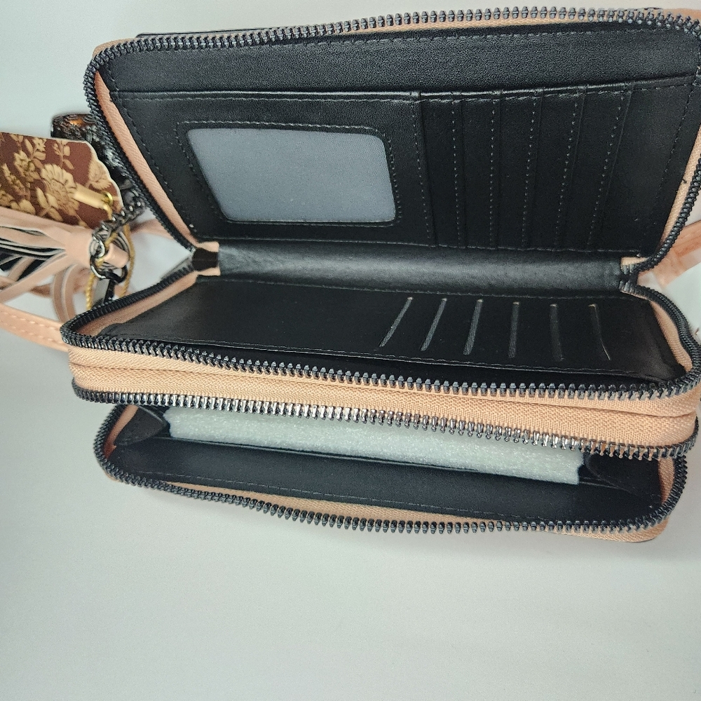Sam And Hadley Crossbody Blush Pink With Wristlet - Picture 5 of 7